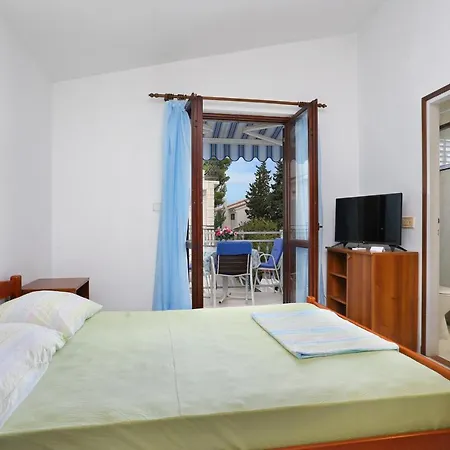 Apartment By The Sea Slatine, Ciovo - 13298